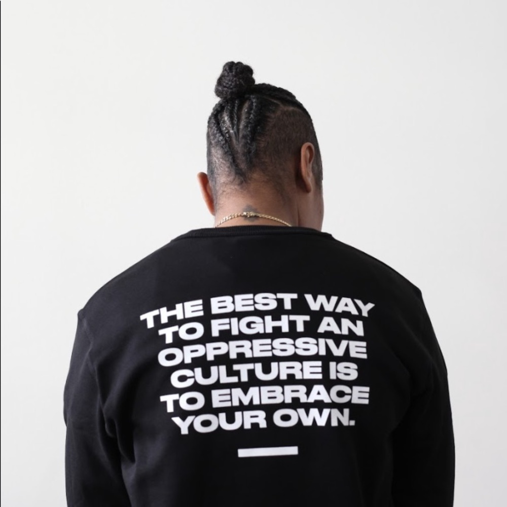 Black crewneck sweatshirt